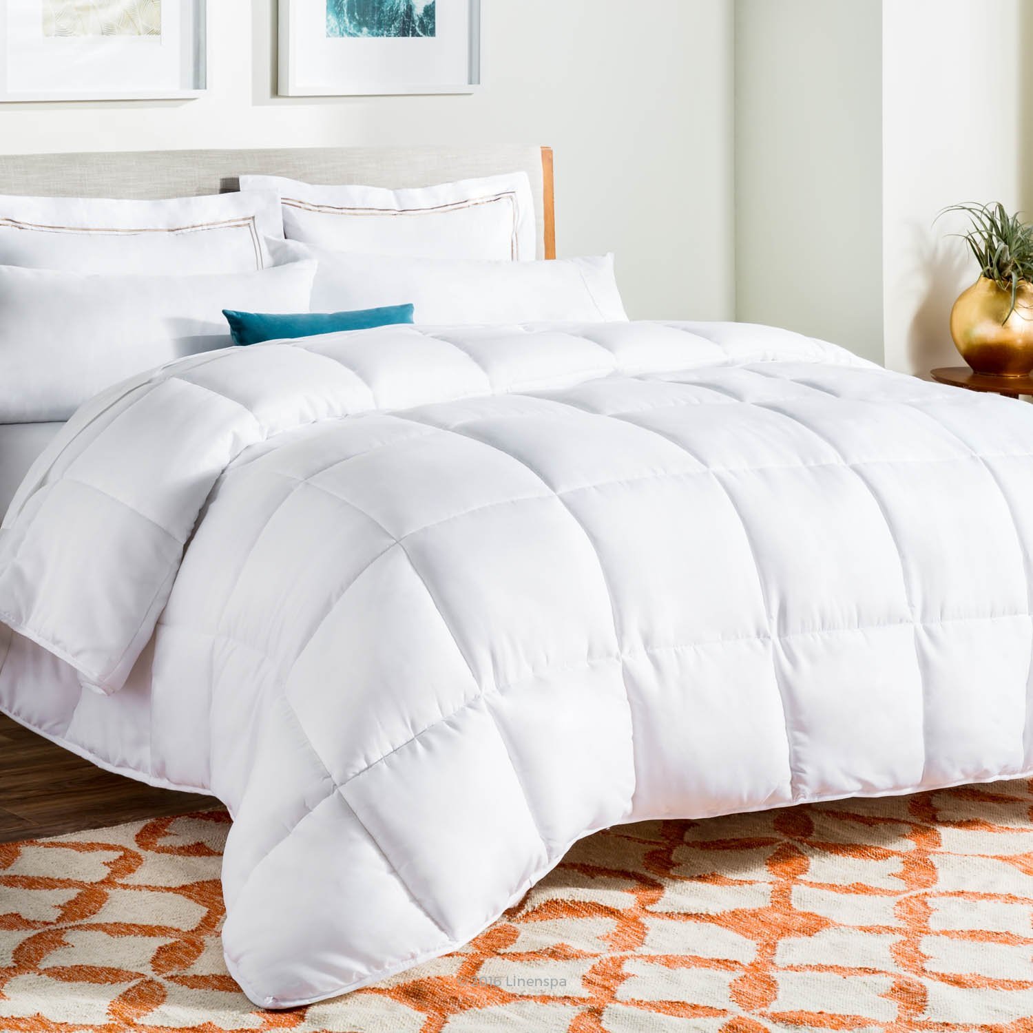 Linenspa White Comforter